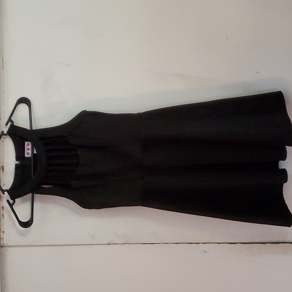 Cute black dress - Picture 5 of 5